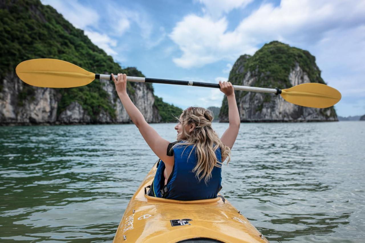 Hotel Emperor Cruises Legacy Ha Long Esterno foto