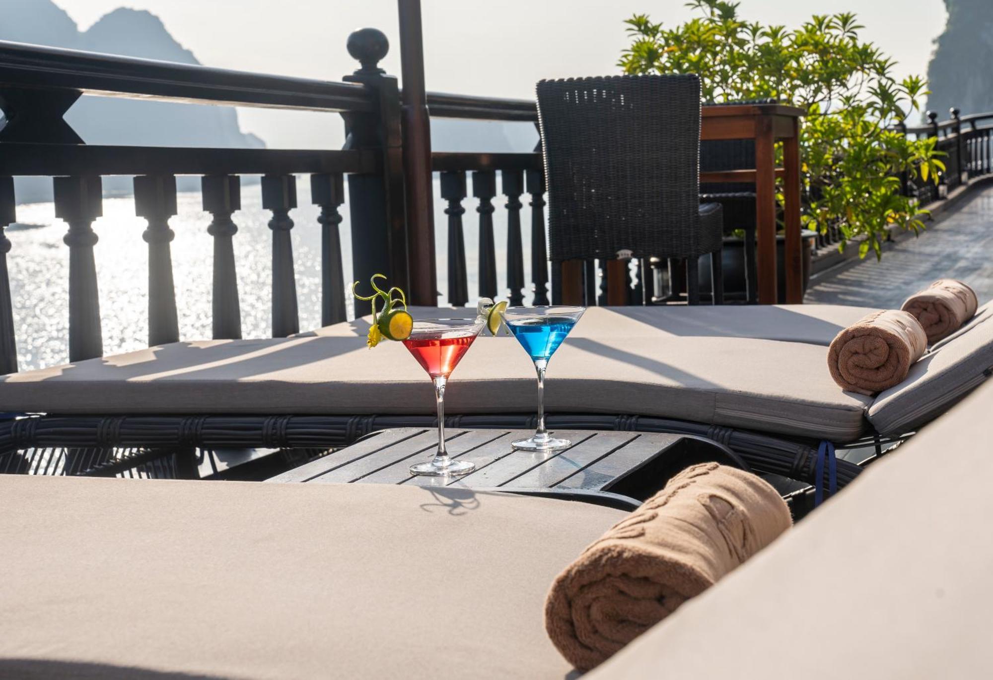 Hotel Emperor Cruises Legacy Ha Long Esterno foto